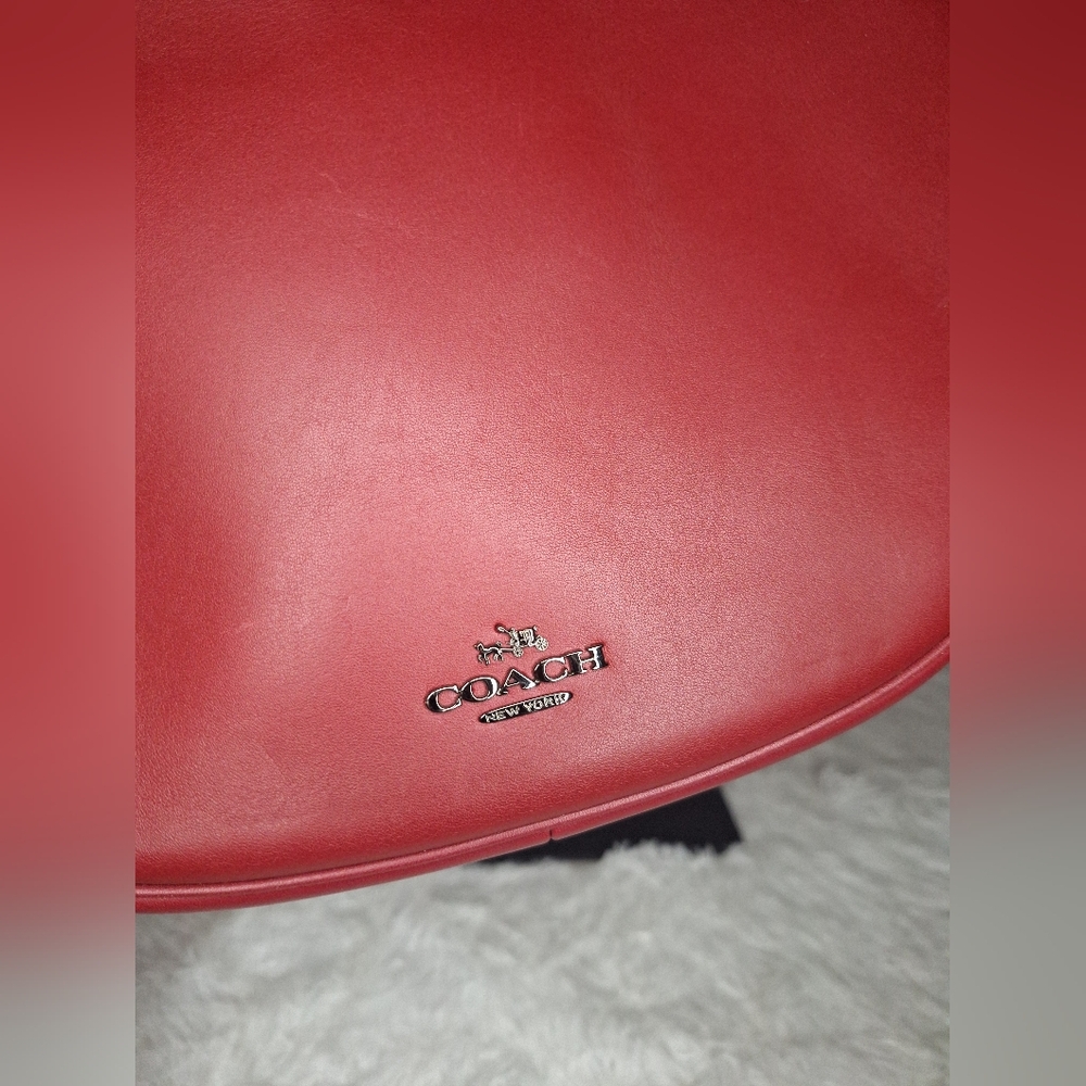 Coach Leather Shoulder Bag - Picture 6 of 9
